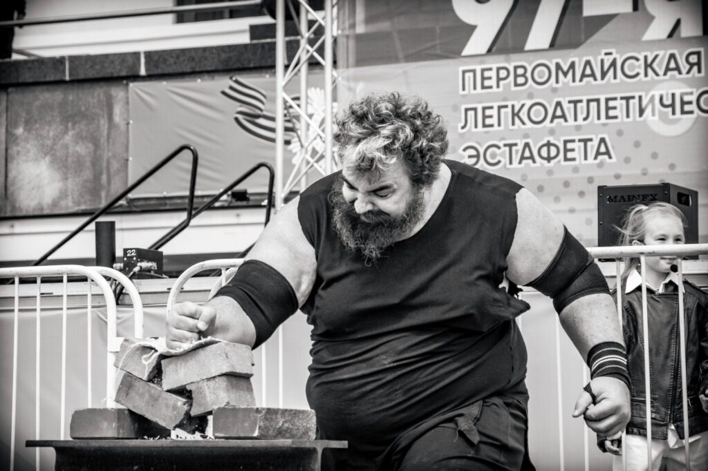 Russian artist — Russian Artist Breaks: 1 Fatal Shot