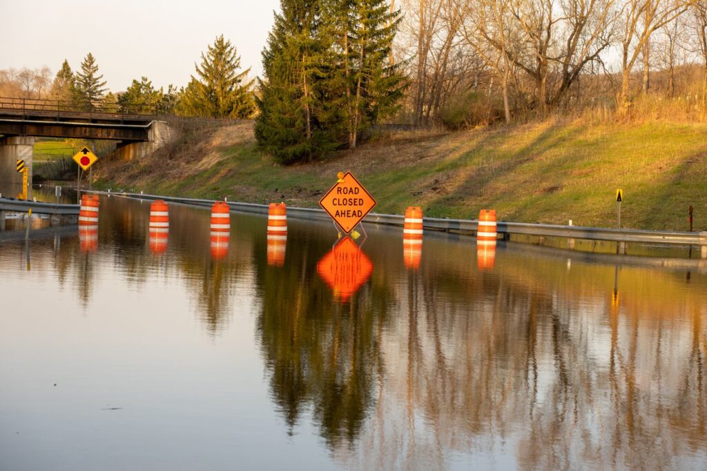 Flash flood warnings — Flash Flood Warnings 2024: Breaks