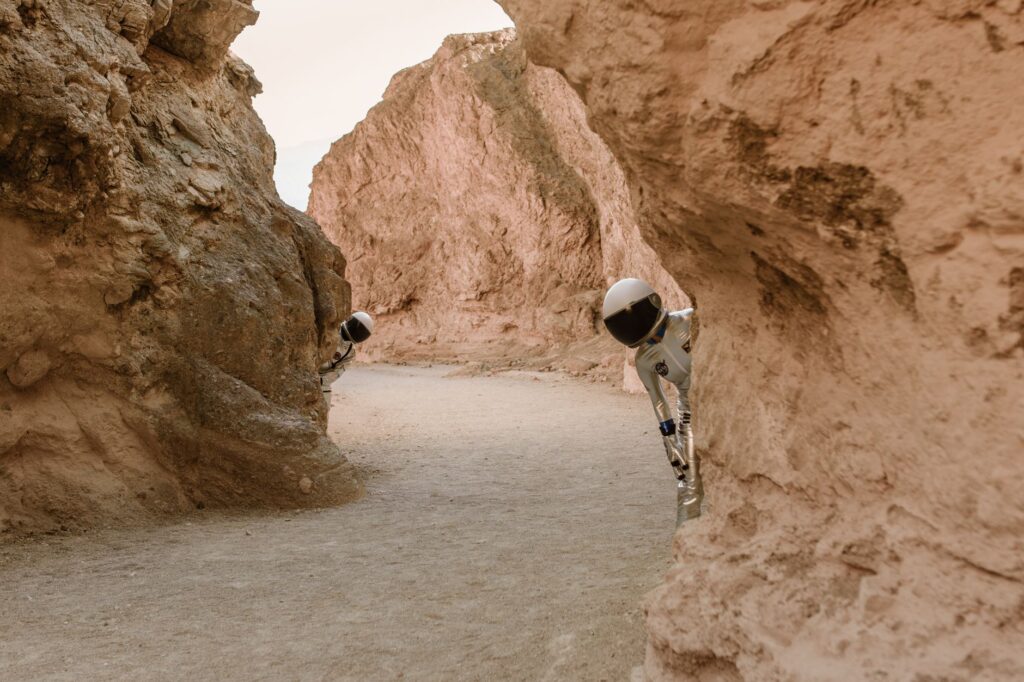 Mars curiosity — Mars Curiosity Breaks 4920: Surveying Bands
