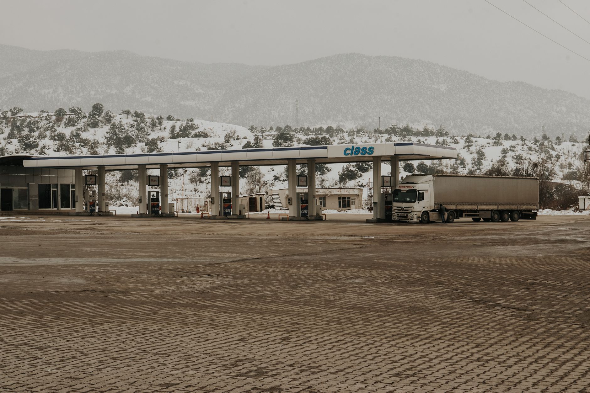 Crimea fuel — Crimea Fuel Cuts: 2024 Hits