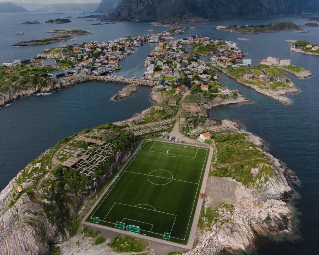 Norway football — Norway Football Breaks 3-2
