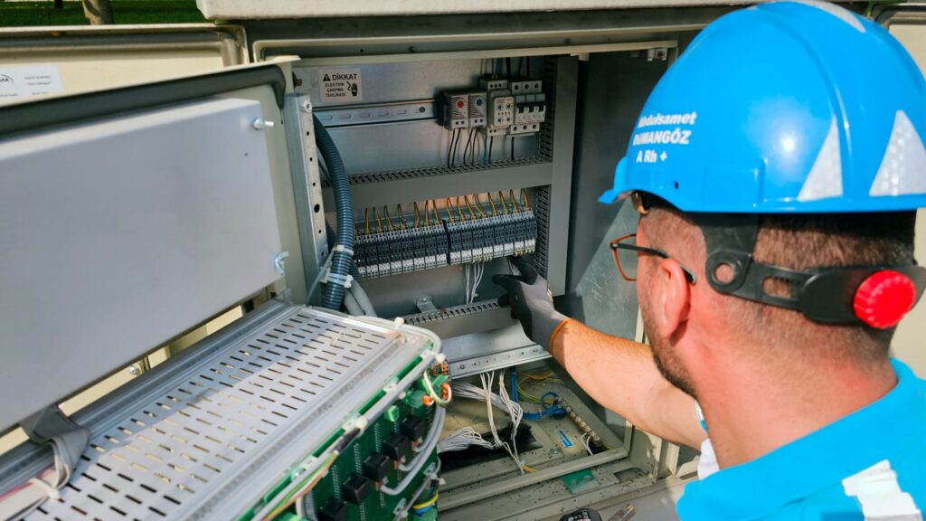 Electrician career — Electrician Career Breaks: 5 Reasons