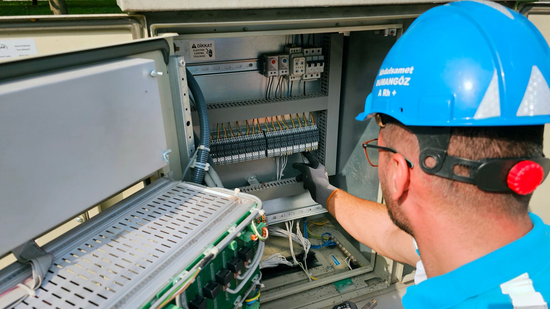 Electrician career — Electrician Career Breaks: 5 Reasons