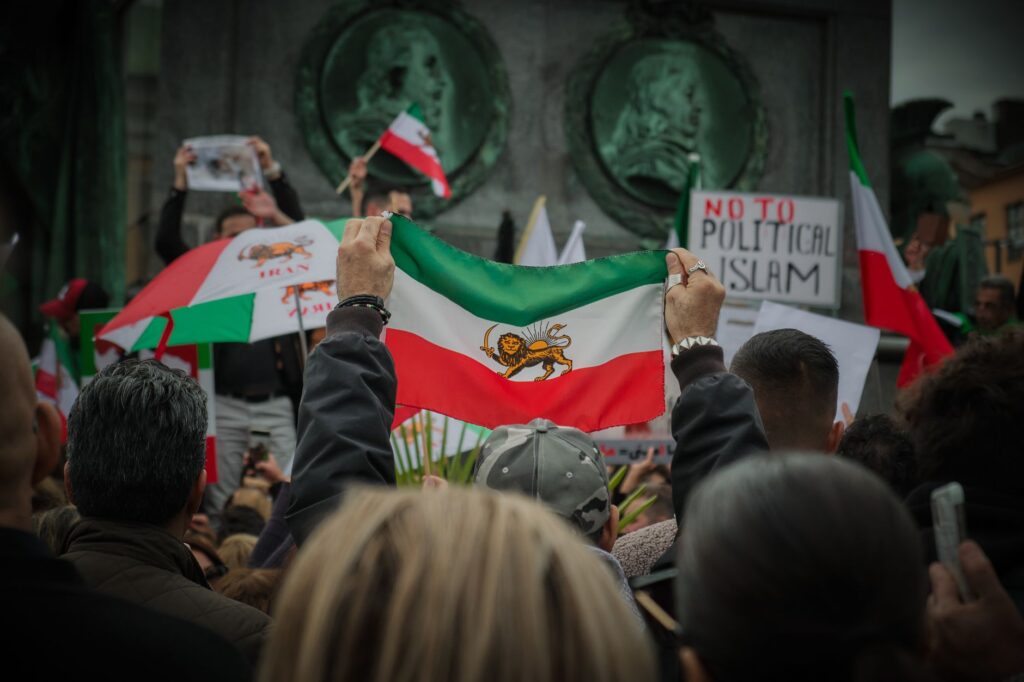 Iran us conflict — Iran US Conflict Breaks: 3 Key