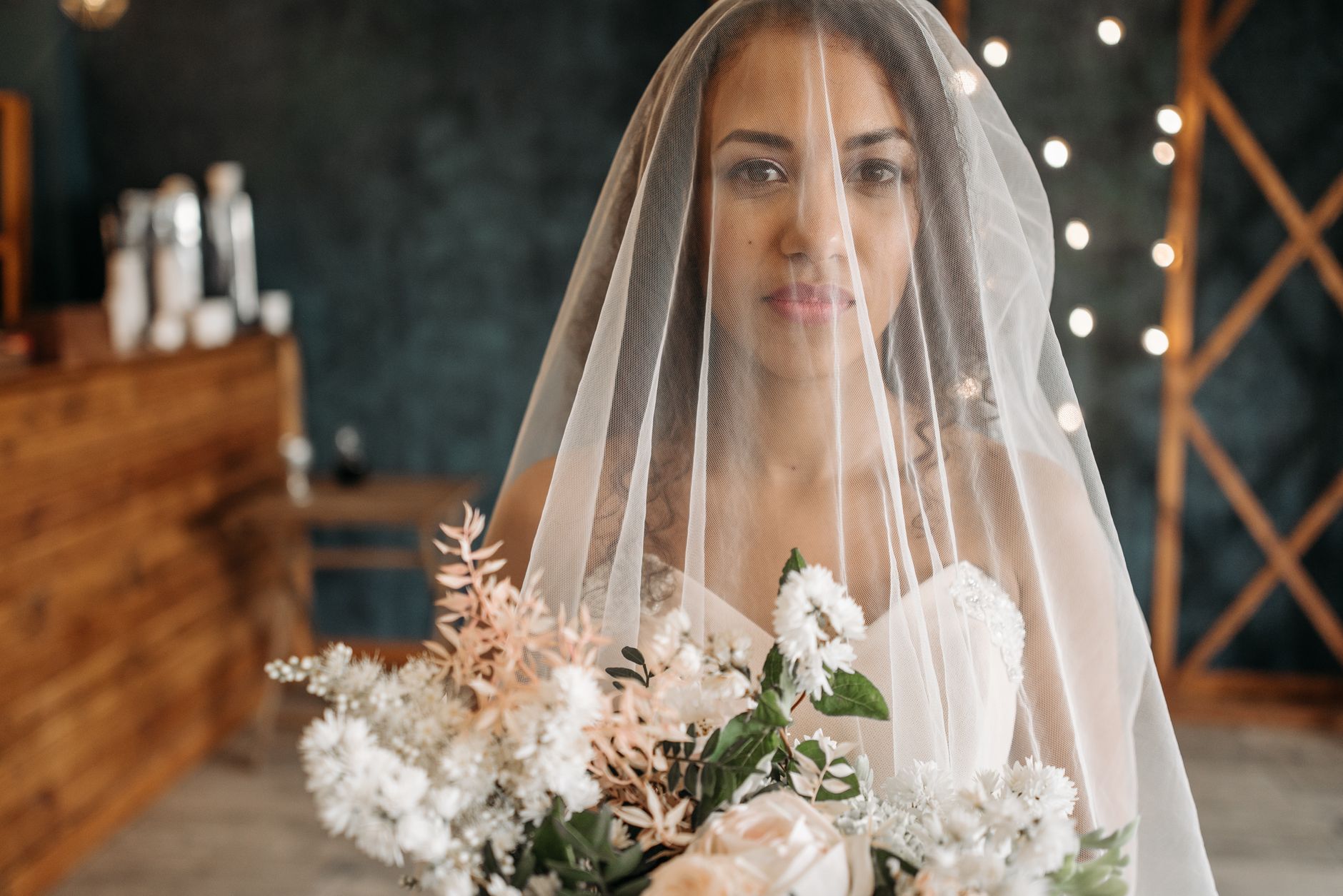 Taylor swift — Taylor Swift Breaks: 5 Wedding