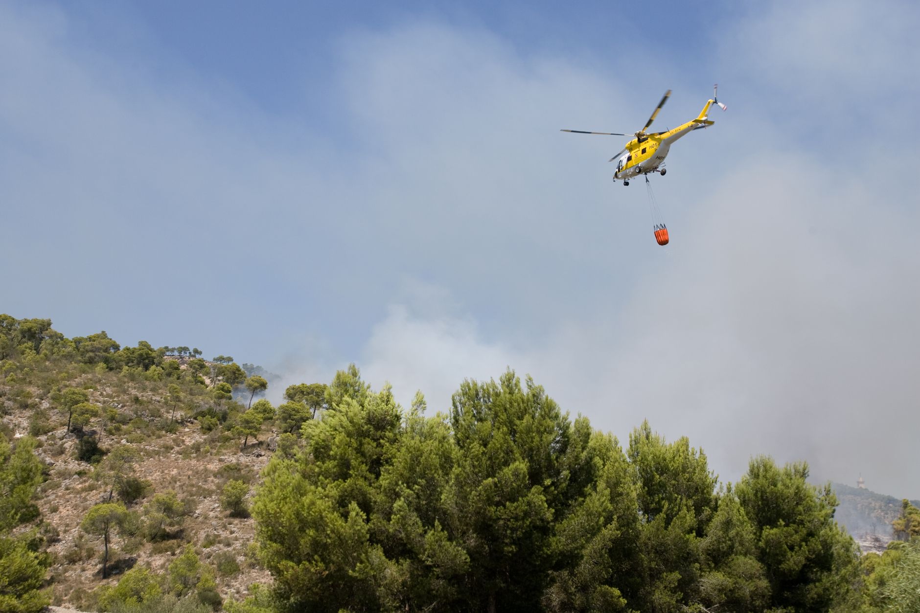 Spain wildfires — Spain Wildfires Breaks: 2 Rescued