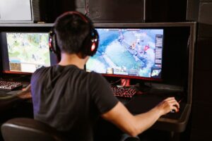 Gaming monitor — Gaming Monitor Hits: 27-Inch LG Deal