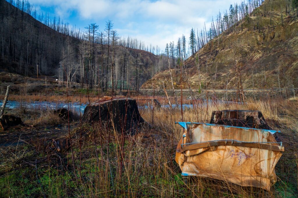 Oregon wildfires — Oregon Wildfires Breaks: 2026
