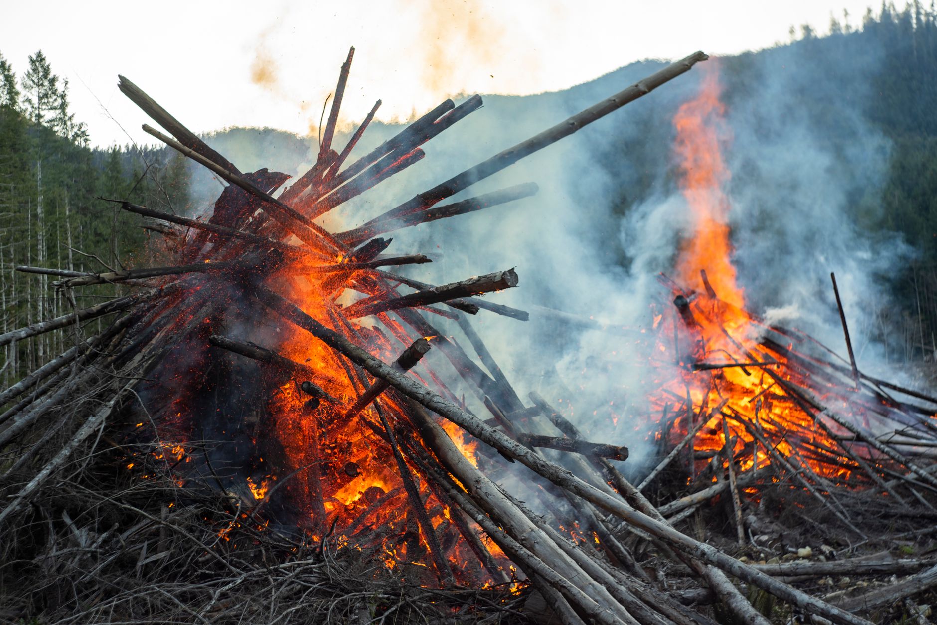 Canada wildfire — Canada Wildfire Hits 12,000