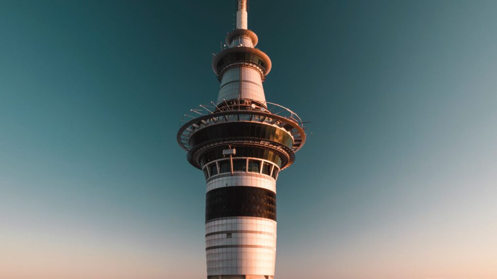 New zealand leadership — New Zealand Leadership Breaks: 12 Weeks