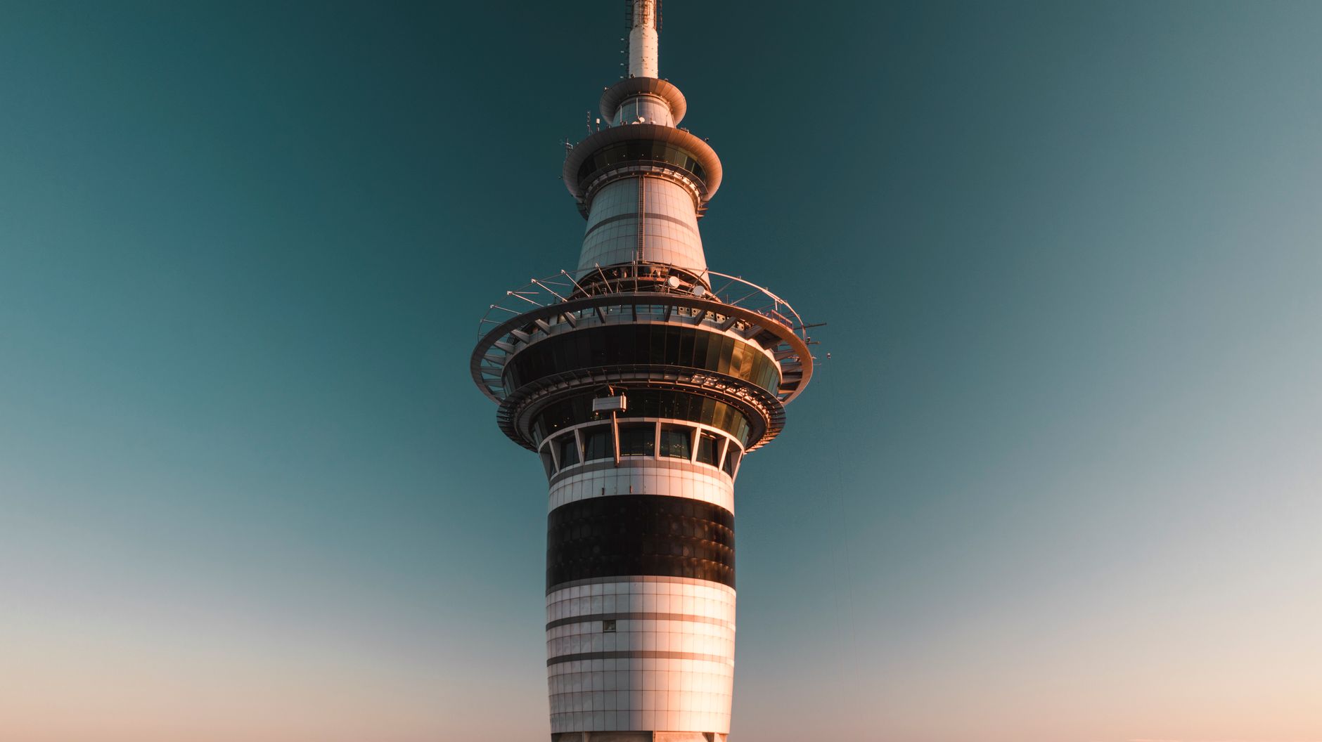 New zealand leadership — New Zealand Leadership Breaks: 12 Weeks