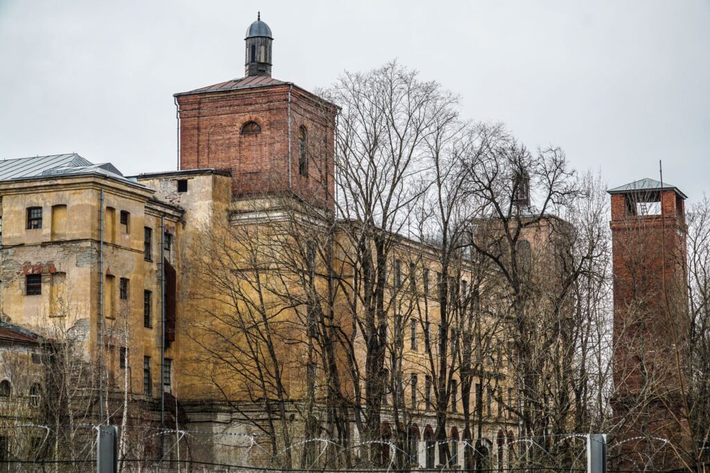 Estonia prison deal — Estonia Prison Deal Breaks: 3 Key Reasons