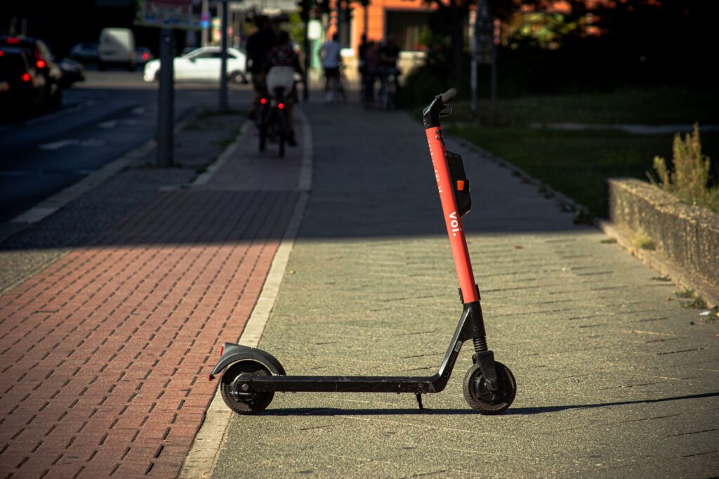 E scooter crashes — E Scooter Crashes 3 Key