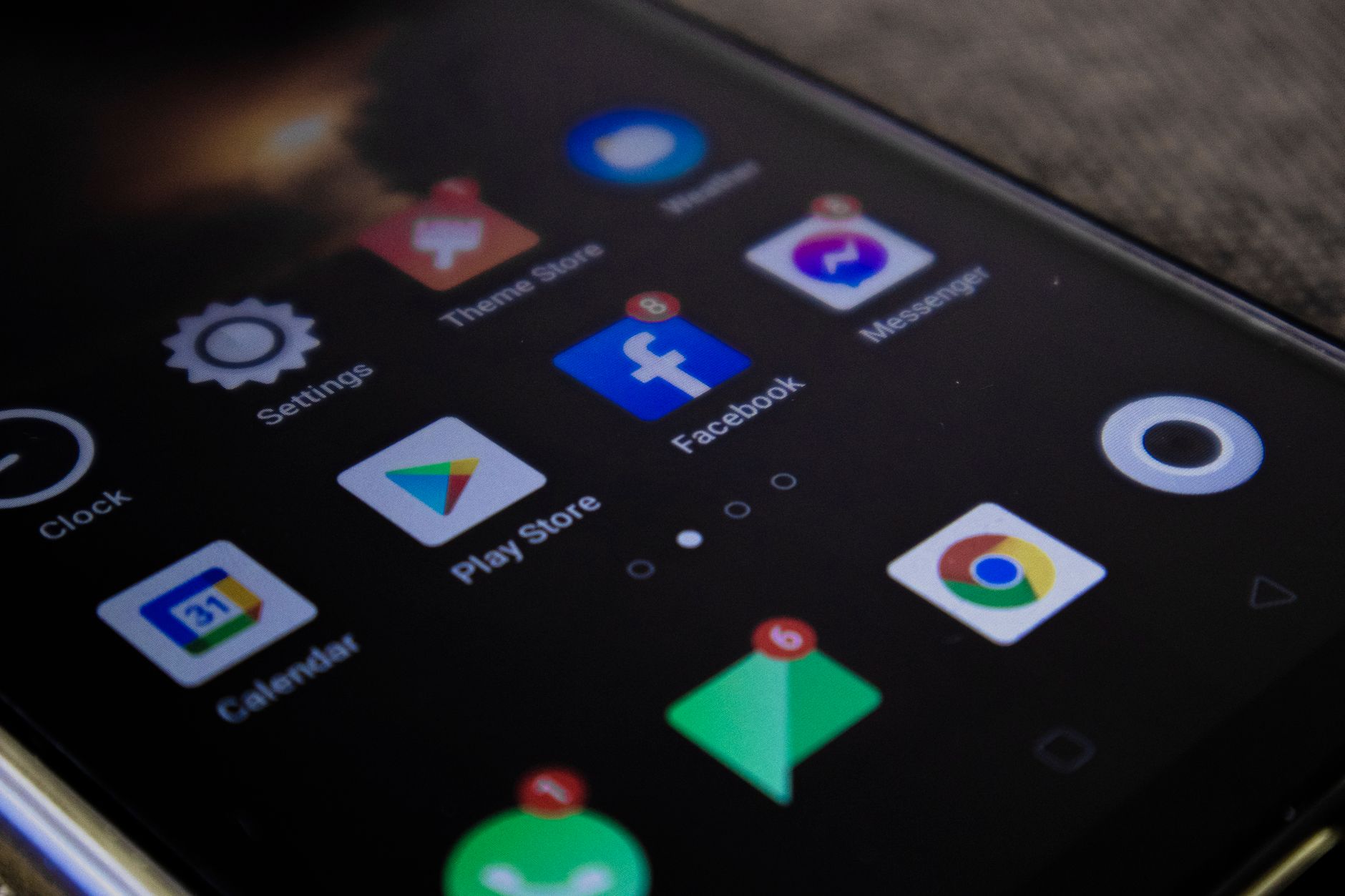 Android app stores — Android App Stores Breaks: 3 Key Changes