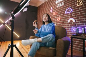 Loneliness influencers — Loneliness Influencers Sparks 5 Debates