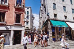 Italy heat alert — Italy Heat Alert Hits 19 Cities