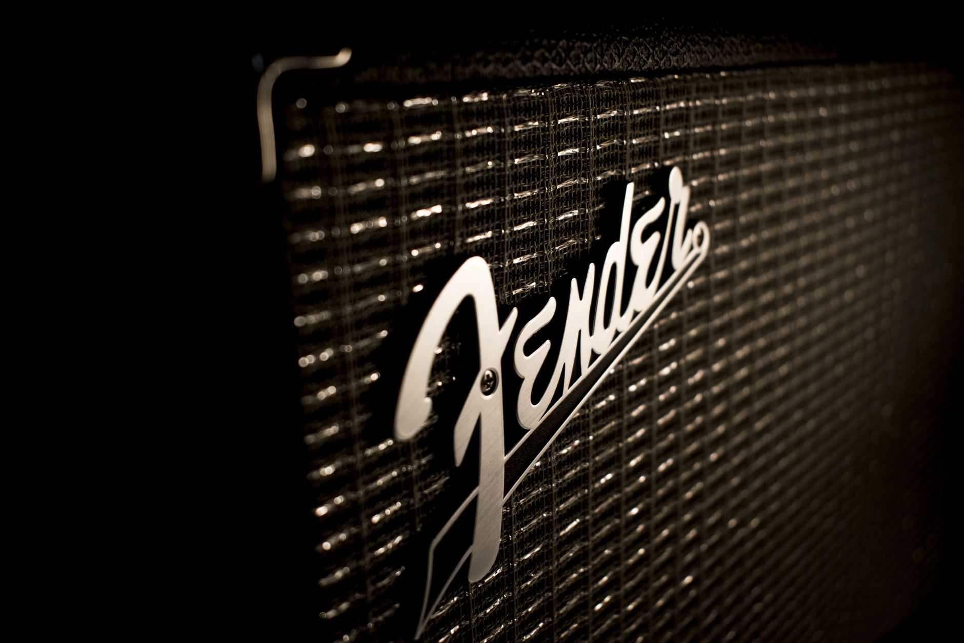 Fender ceo — Fender CEO Sparks 2024: 5 Reasons